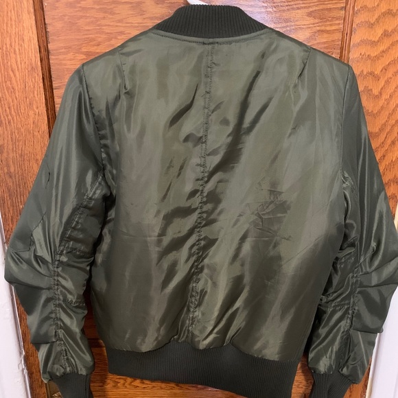 Bomber jacket - Picture 2 of 4